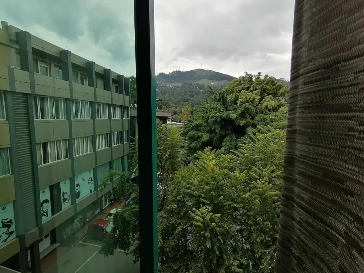 The Royal Mall Kandy Exteriör bild