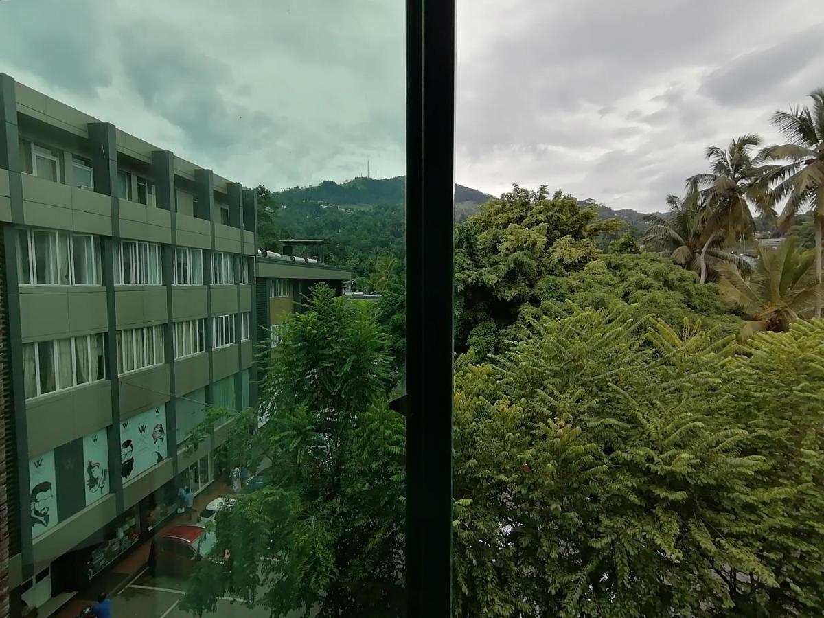The Royal Mall Kandy Exteriör bild